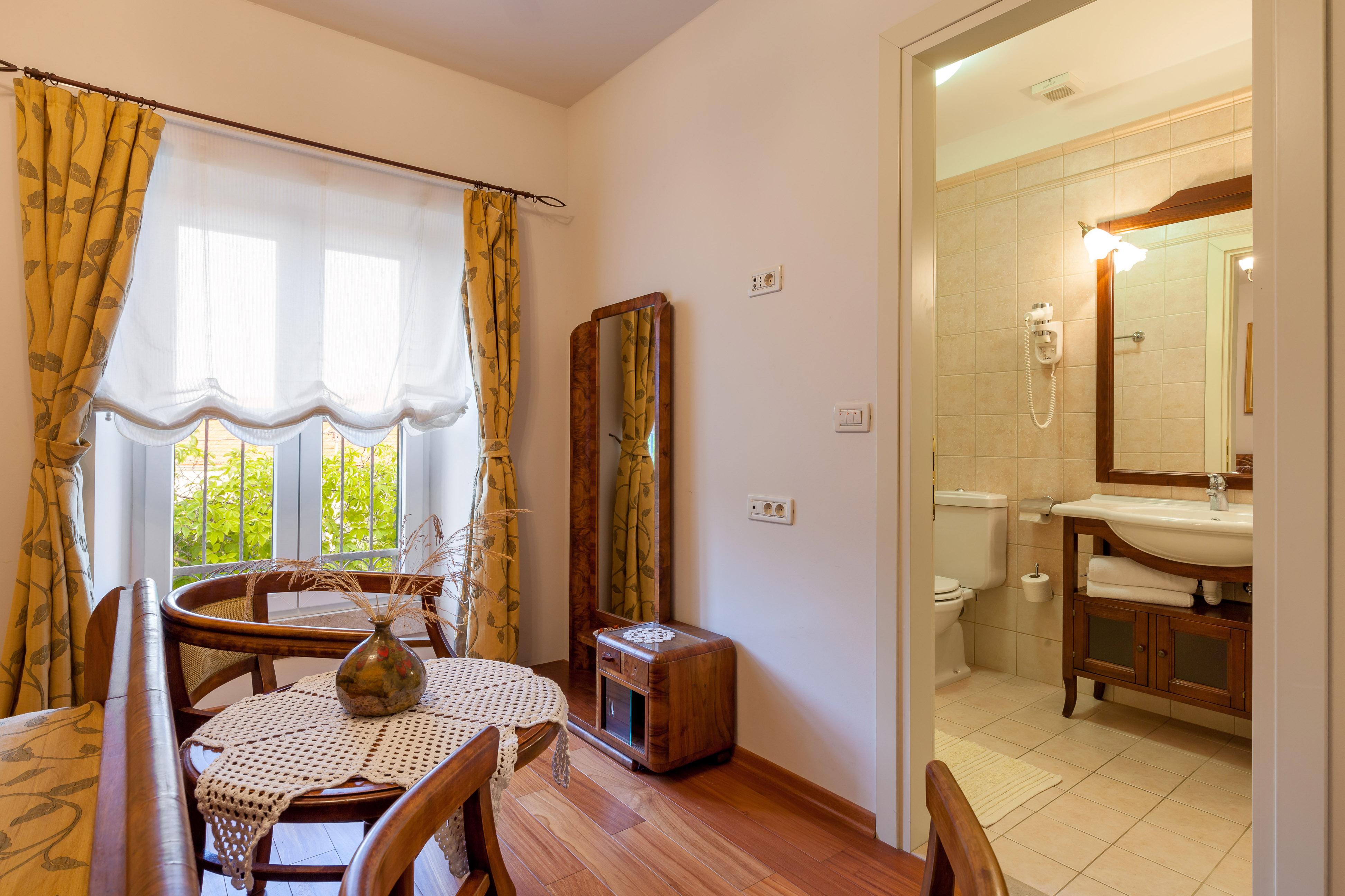 Your Family Oasis By The Sea Mir Vami, Heated Pool Vila *