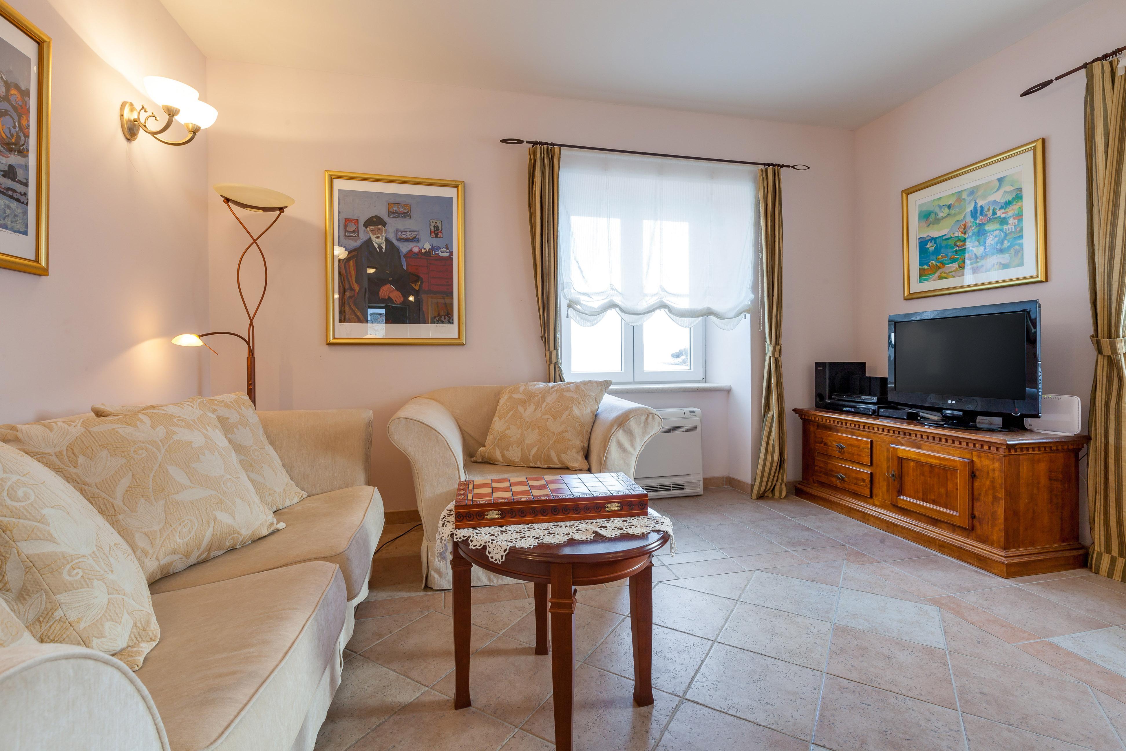 Your Family Oasis By The Sea Mir Vami, Heated Pool * Sumartin