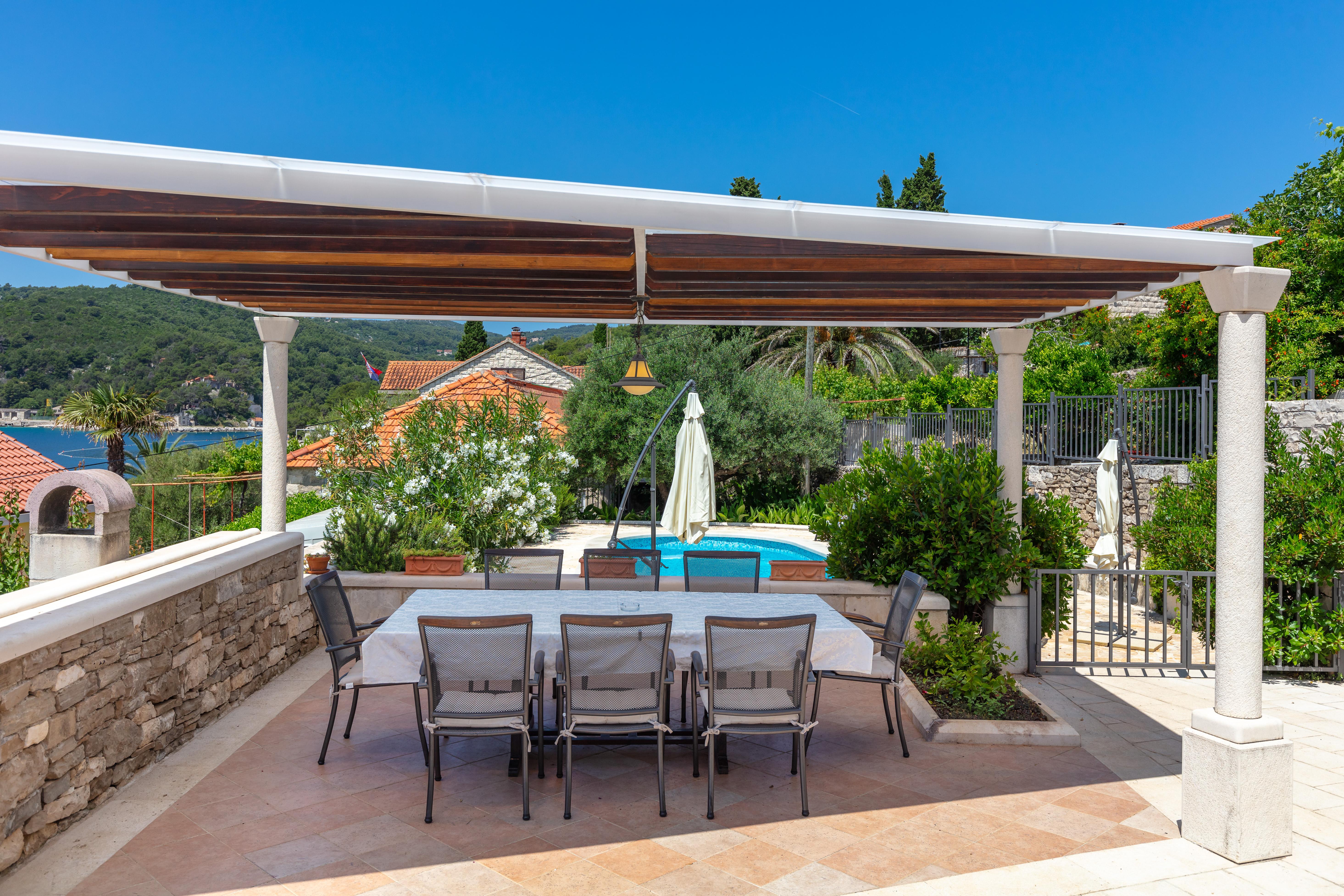 Your Family Oasis By The Sea Mir Vami, Heated Pool Sumartin